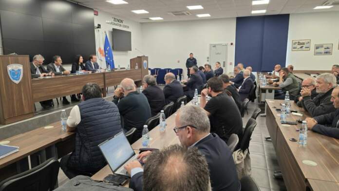 Afthodis Sunantisi Emplekomenon Me Epitropo 3