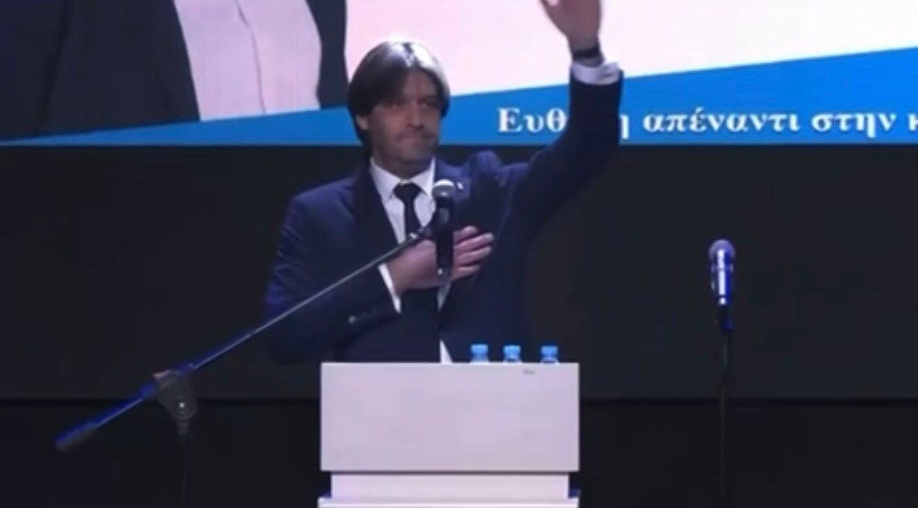 &Delta;&upsilon;&nu;&alpha;&mu;&iota;&kappa;ή &pi;&alpha;&rho;&omicron;&upsilon;&sigma;ί&alpha; &Lambda;&epsilon;&upsilon;&tau;έ&rho;&eta; &Tau;&sigma;&iota;ά&kappa;&kappa;&iota;&rho;&omicron;&upsilon; &mu;&epsilon; &iota;&sigma;&chi;&upsilon;&rho;ά &mu;&eta;&nu;ύ&mu;&alpha;&tau;&alpha; &sigma;&tau;ή&rho;&iota;&xi;&eta;&sigmaf; &sigma;&tau;&eta;&nu; &tau;&epsilon;&lambda;&iota;&kappa;ή &epsilon;&upsilon;&theta;&epsilon;ί&alpha;
