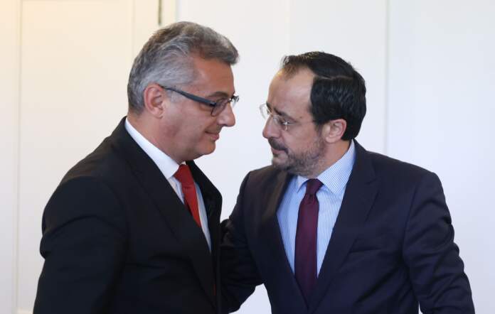 Πρόεδρος της Δημοκρατίας – Συνάντ