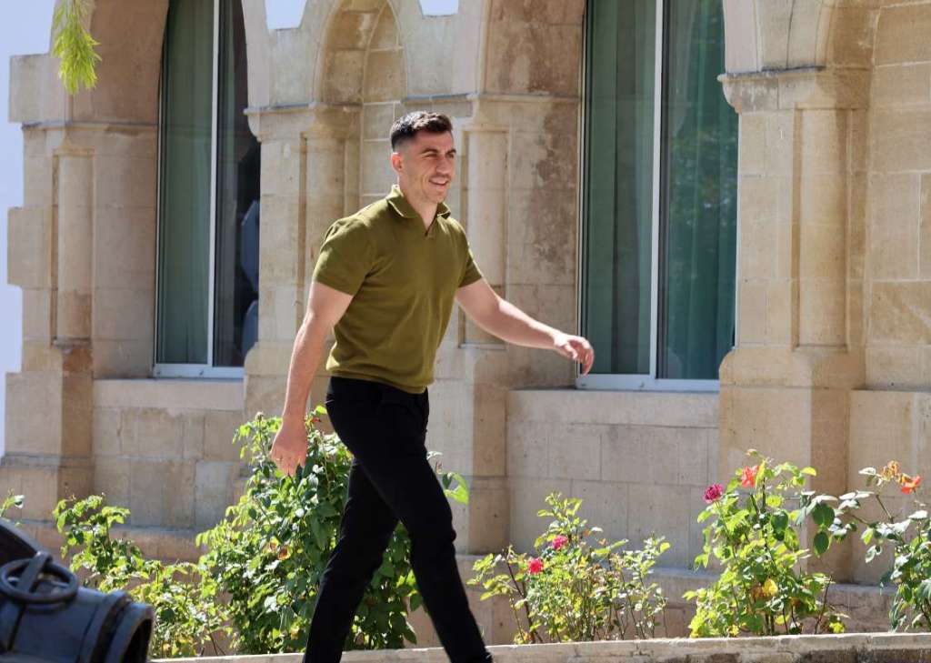 &Tau;&iota; &lambda;έ&epsilon;&iota; &eta; &Alpha;&sigma;&tau;&upsilon;&nu;&omicron;&mu;ί&alpha; &gamma;&iota;&alpha; &tau;&omicron; &alpha;ί&tau;&eta;&mu;&alpha; &Phi;&epsilon;&iota;&delta;ί&alpha; &pi;&epsilon;&rho;ί &phi;&rho;&omicron;ύ&rho;&eta;&sigma;&eta;&sigmaf;