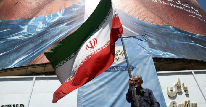 Maketa Iran Trump
